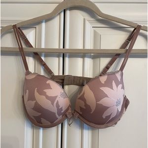 LaSenza 32C Convertible Push Up Bra